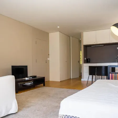 Povoa * 波瓦－迪瓦尔津